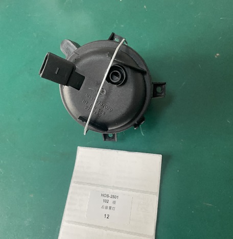 چراغ مه شکن جلو چپ - MVM X33